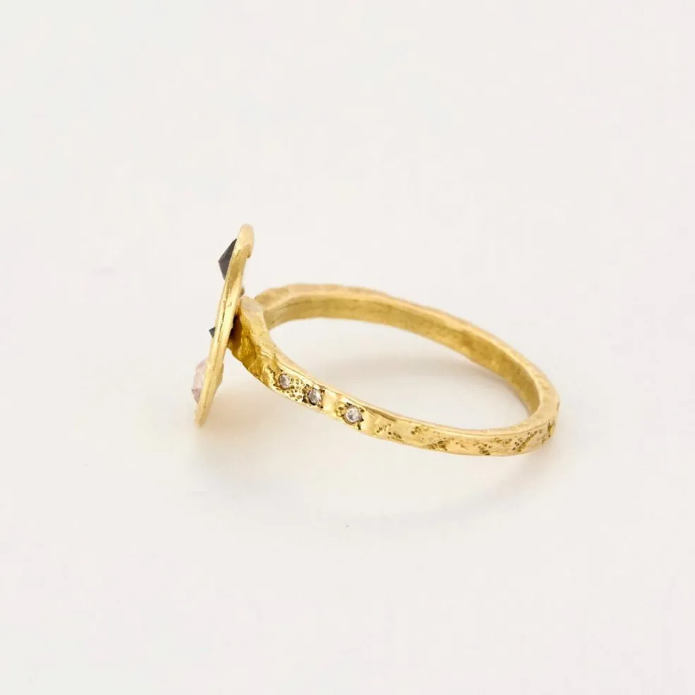 Bague en or jaune et diamants