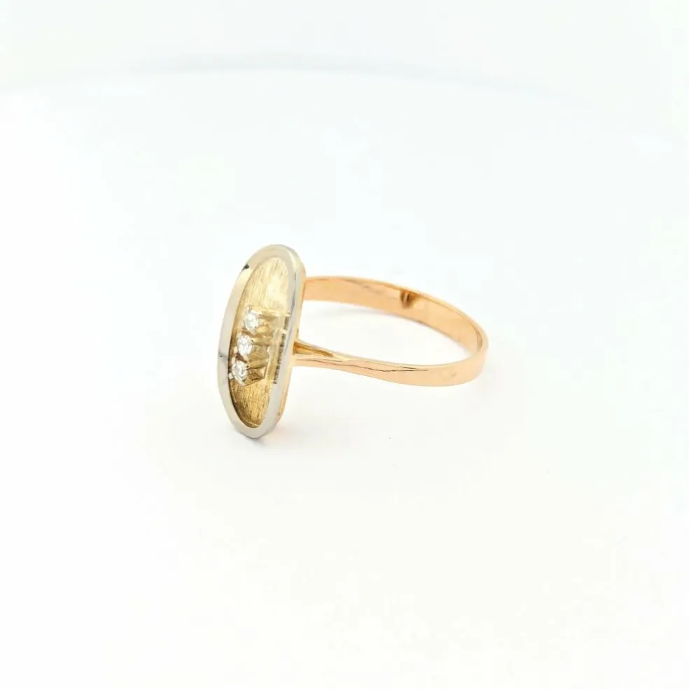 Bague en or jaune et diamants