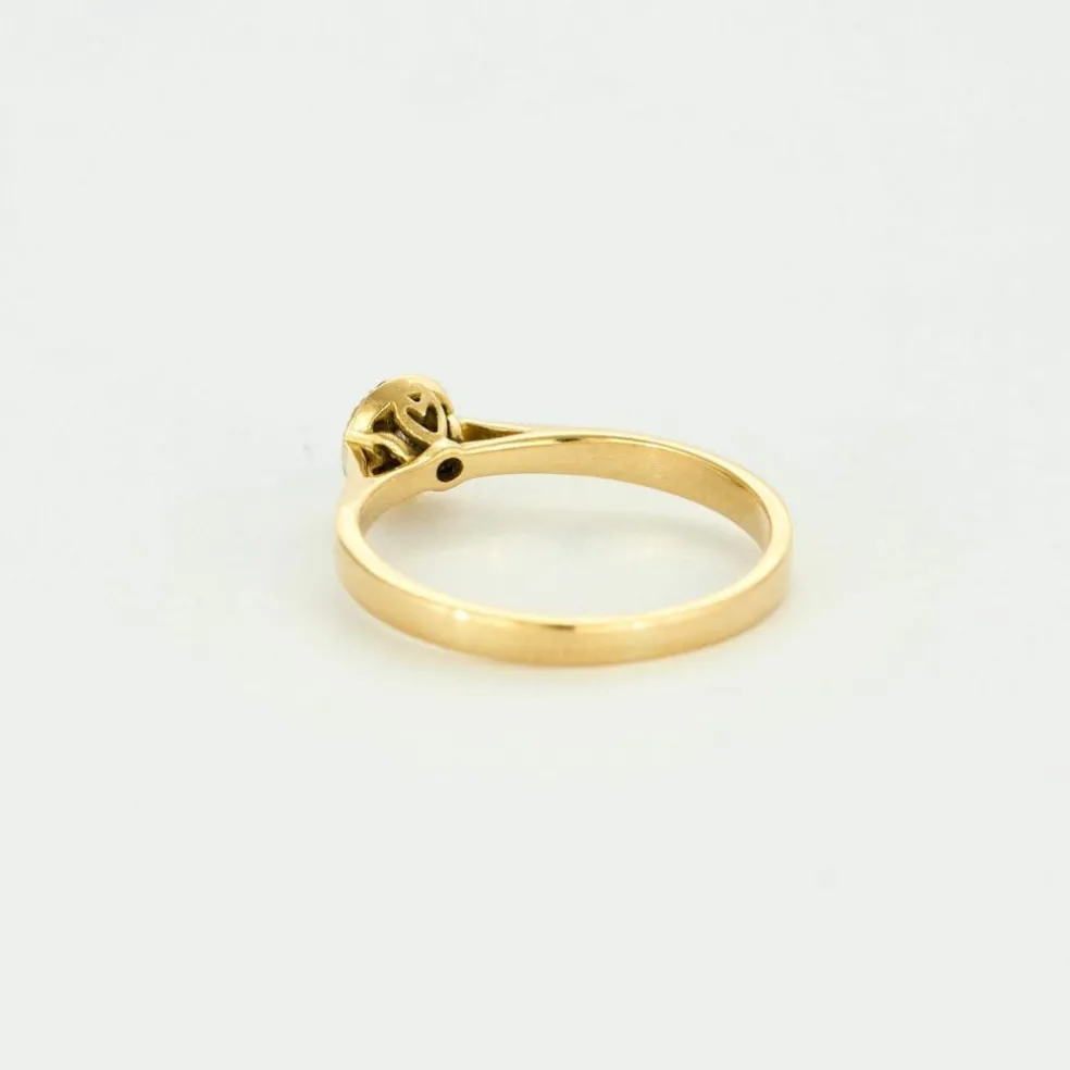 Bague en or jaune et diamants