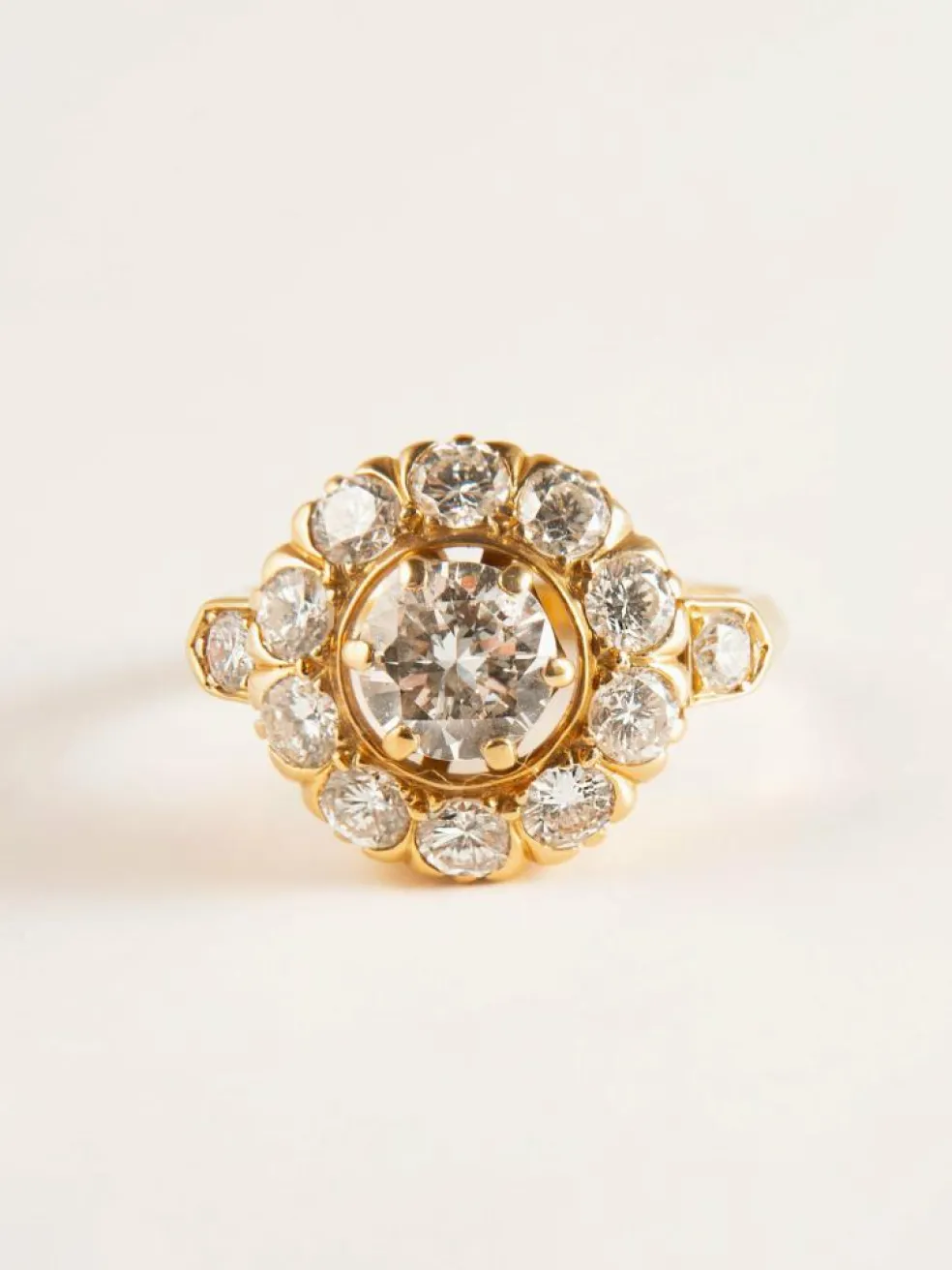 Bague en or jaune et diamants