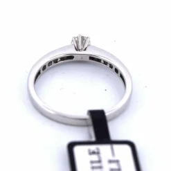 Bague en or jaune et diamant