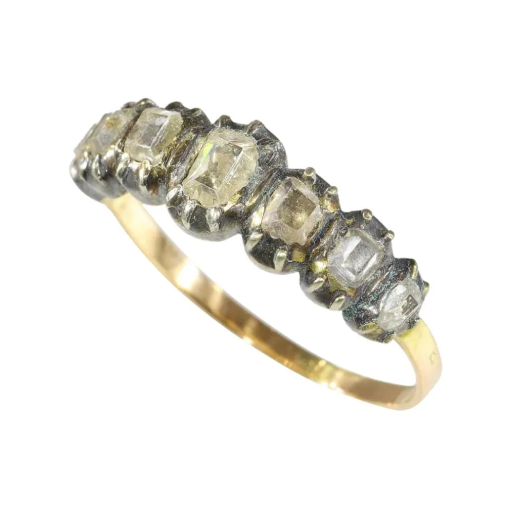 Bague en or jaune et diamant