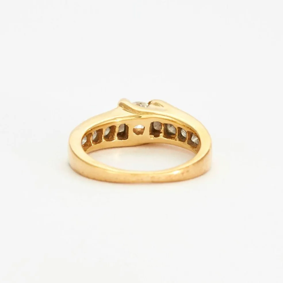 Bague en or jaune et diamants