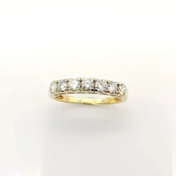 Bague en or jaune et diamants