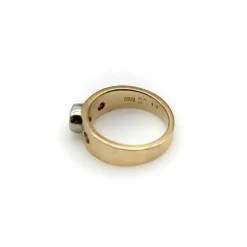 bague en or jaune et diamant rose