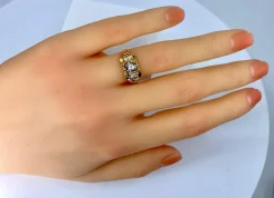 Bague en or jaune et diamants