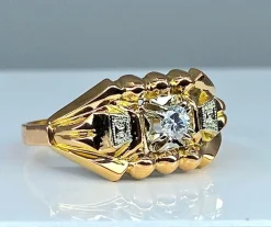 Bague en or jaune et diamants