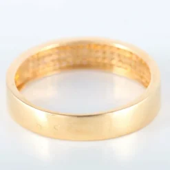Bague en or jaune et diamants
