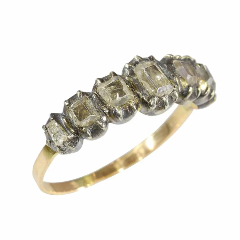 Bague en or jaune et diamant
