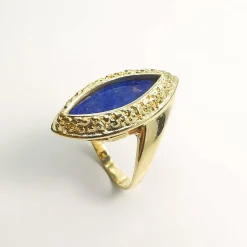 Bague en or jaune et lapis lazuli