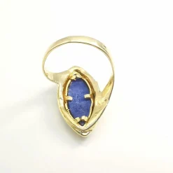Bague en or jaune et lapis lazuli