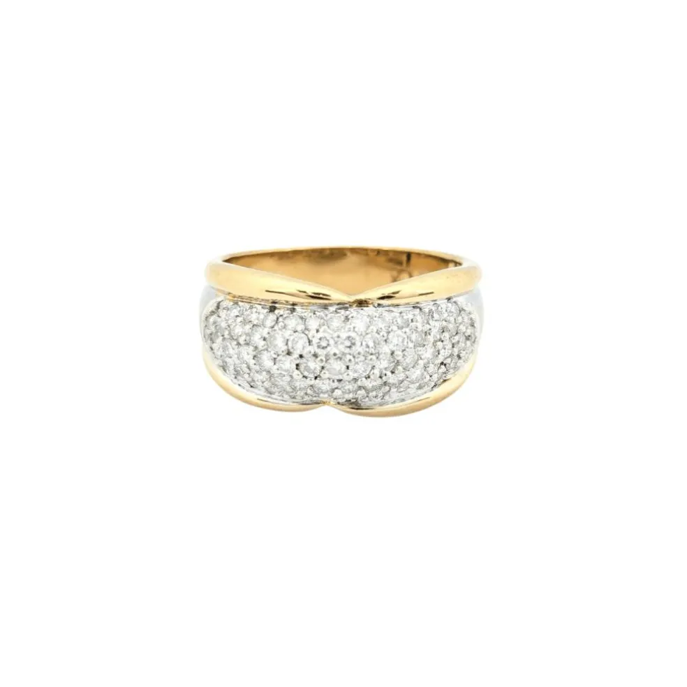 Bague en or jaune et pavage diamants