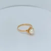 Bague en or jaune et perle