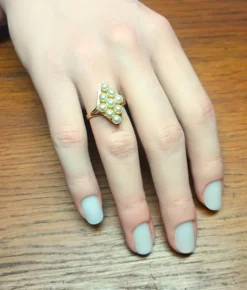 Bague en or jaune et perles