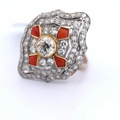 Bague en or jaune et platine - Époque Art Nouveau