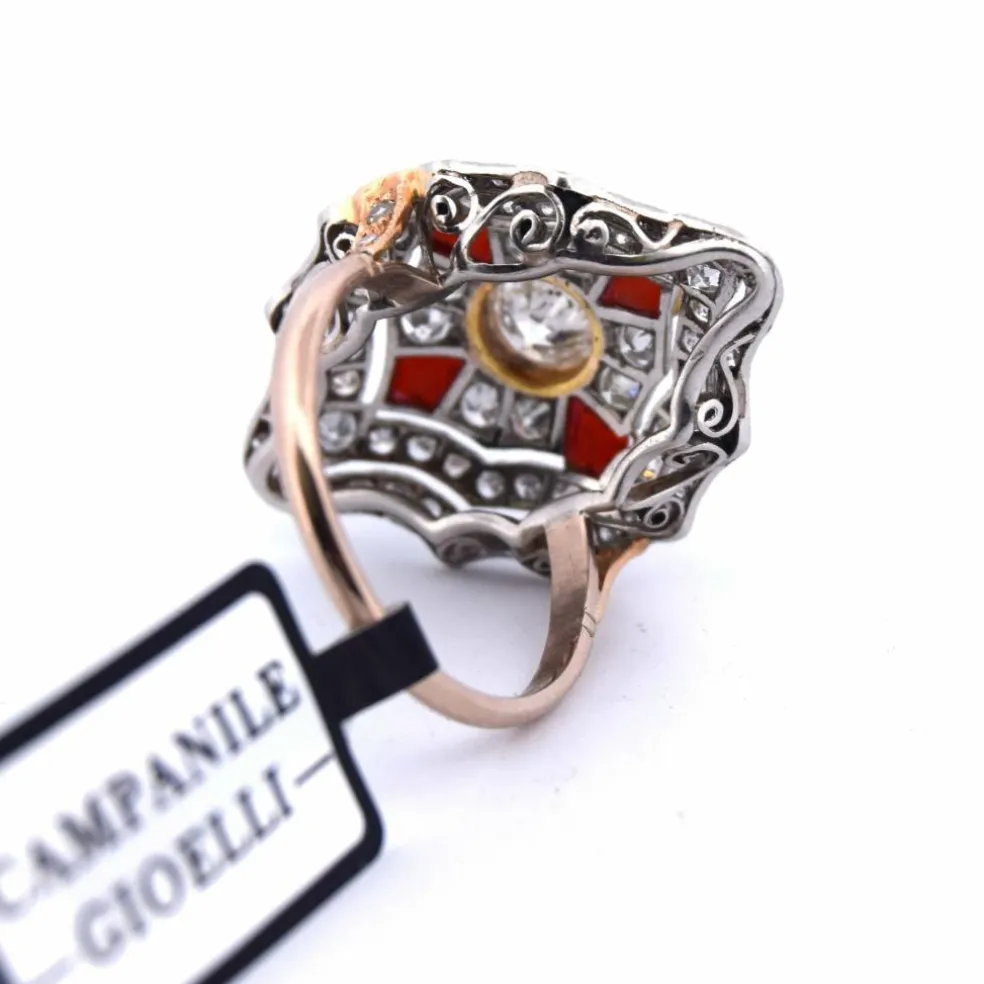 Bague en or jaune et platine - Époque Art Nouveau