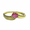 Bague en or jaune et rubis naturel