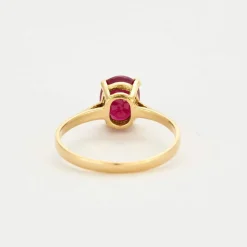 Bague en or jaune et rubis