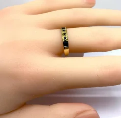 Bague en or jaune et saphirs