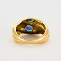 Bague en or jaune et saphir