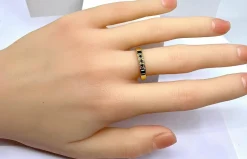 Bague en or jaune et saphirs