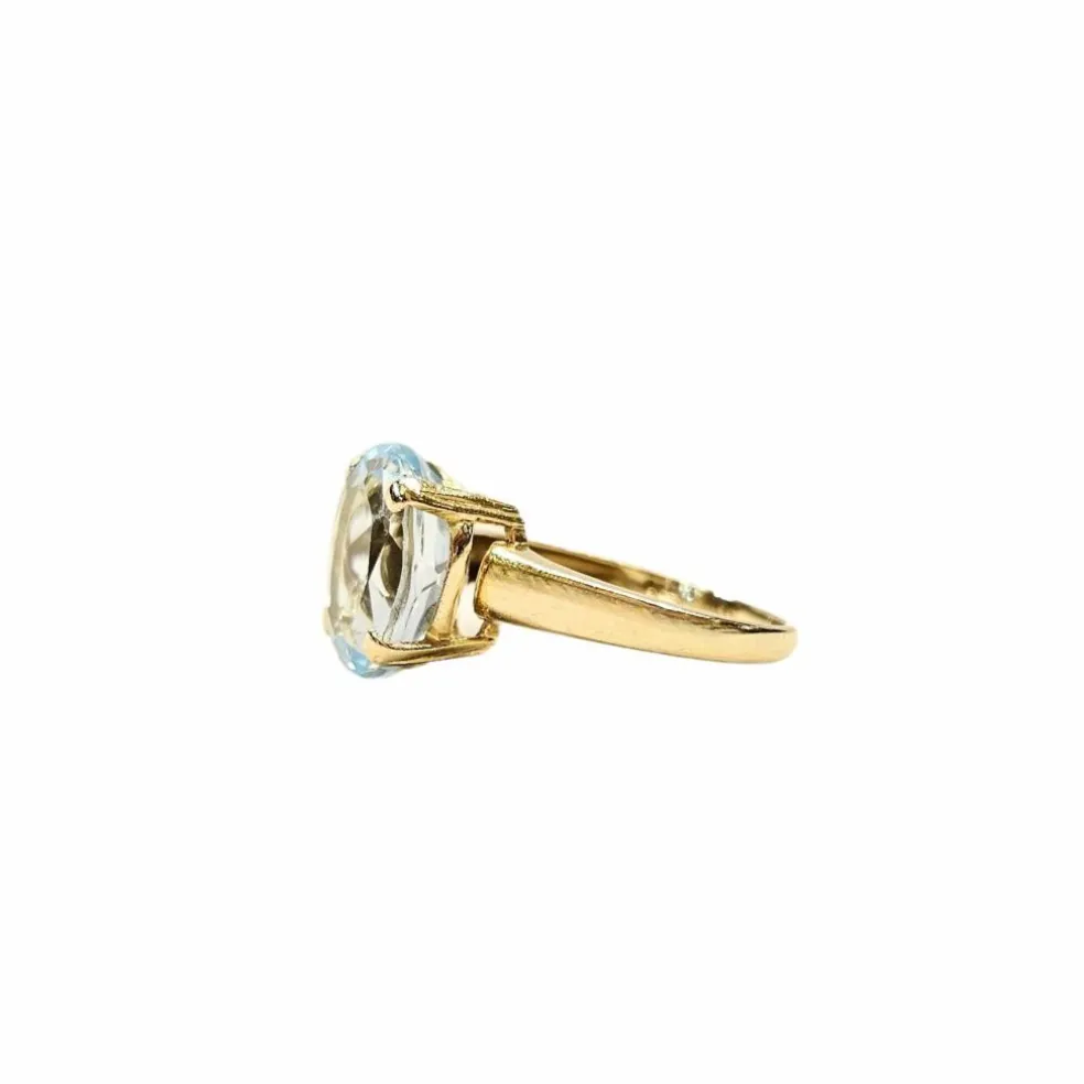 Bague en or jaune et topaze naturelle