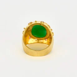 Bague en or jaune, jade, diamants et saphirs roses