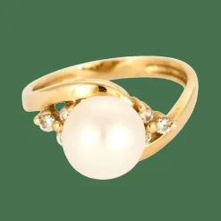 Bague en or jaune, perle de culture et diamants