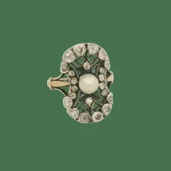 Bague en or jaune, perle et diamant vers 1890