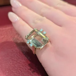 Bague en or jaune quartz fumé et diamants