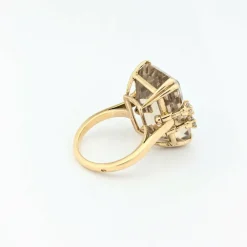 Bague en or jaune quartz fumé et diamants
