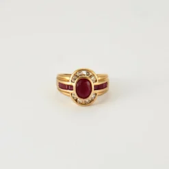 Bague en Or jaune, Rubis & Diamants