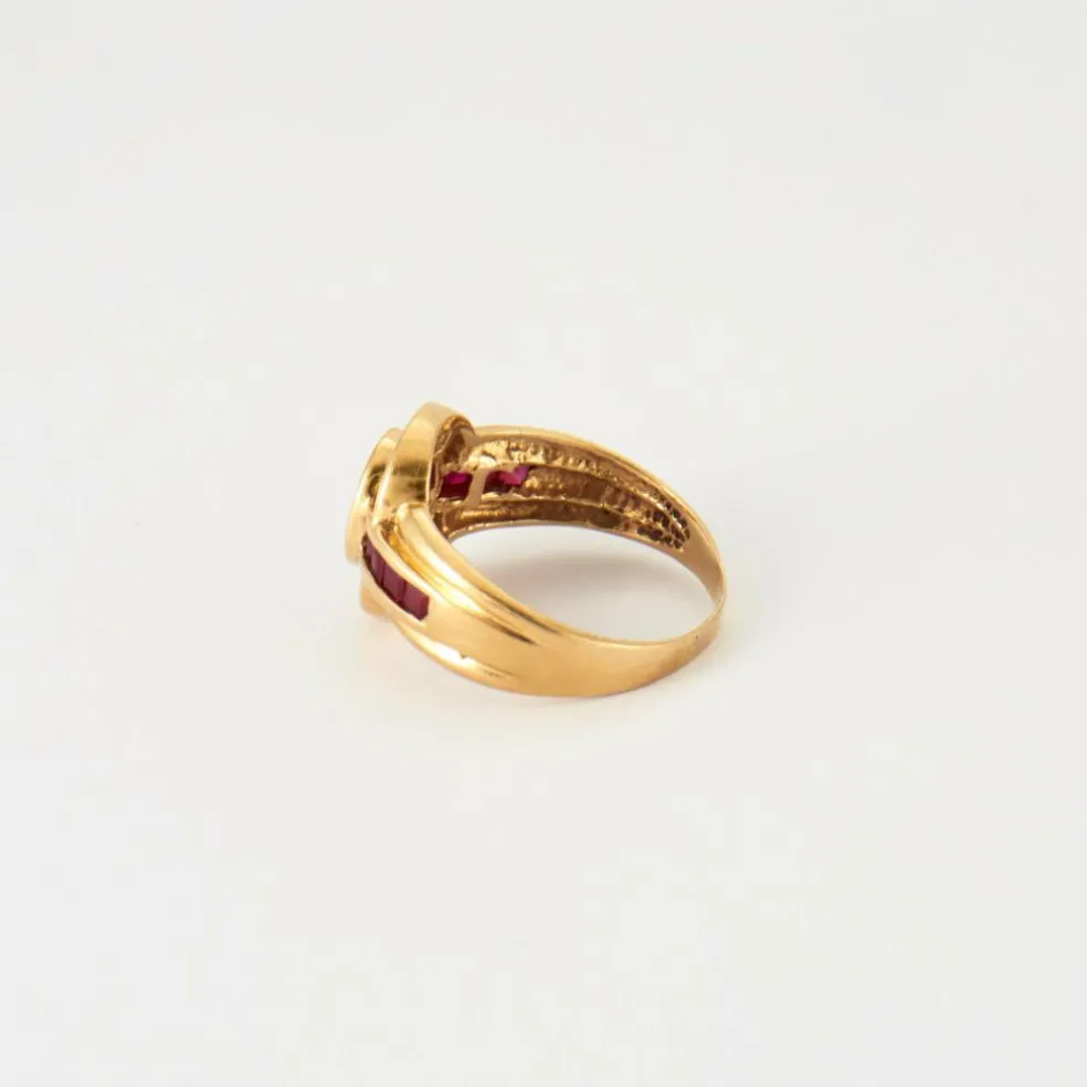 Bague en Or jaune, Rubis & Diamants