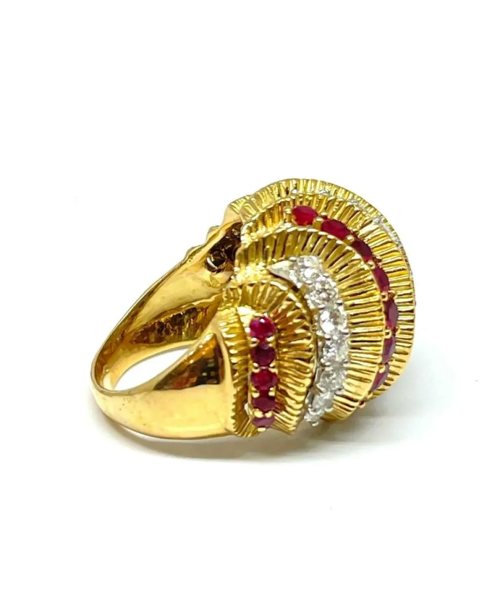 Bague en or jaune rubis et diamants