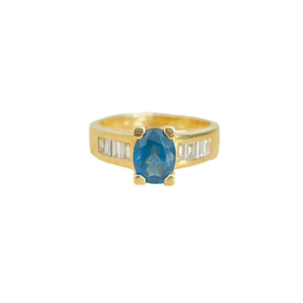 Bague en or jaune, saphir et diamants