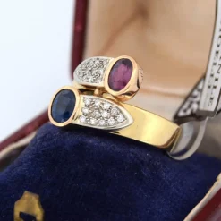Bague en or jaune saphir rubis