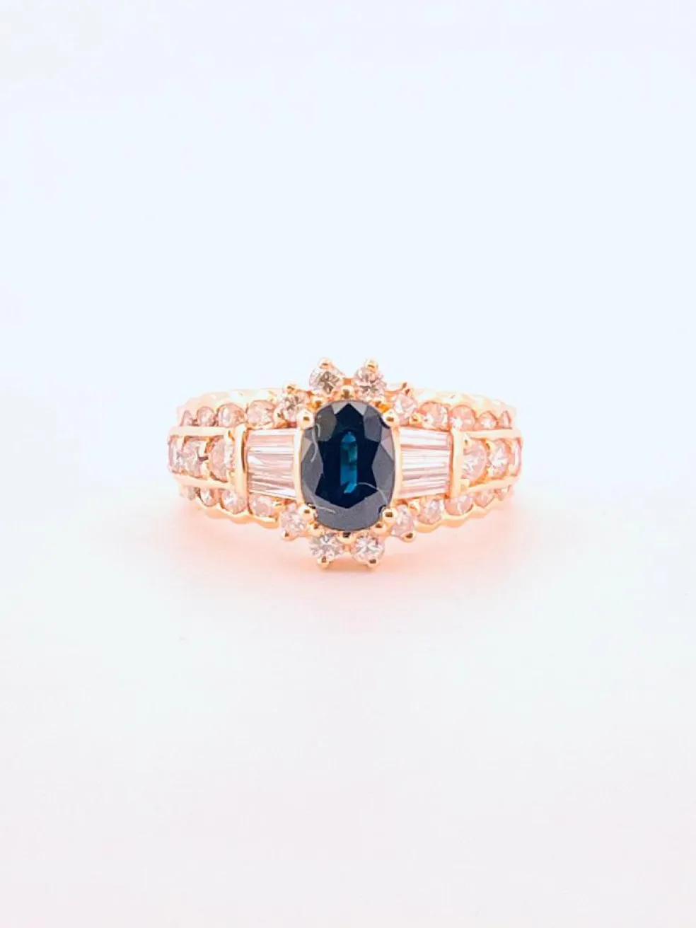 Bague en Or jaune, Saphir et Diamants