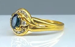 Bague en or jaune saphir et diamants