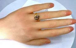Bague en or jaune saphir et diamants