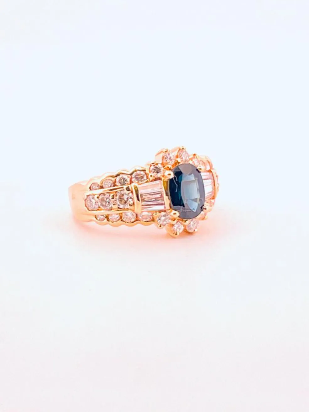 Bague en Or jaune, Saphir et Diamants