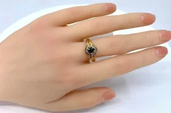 Bague en or jaune saphir et diamants