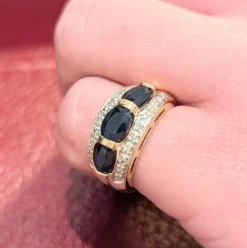 Bague en or jaune saphirs et diamants