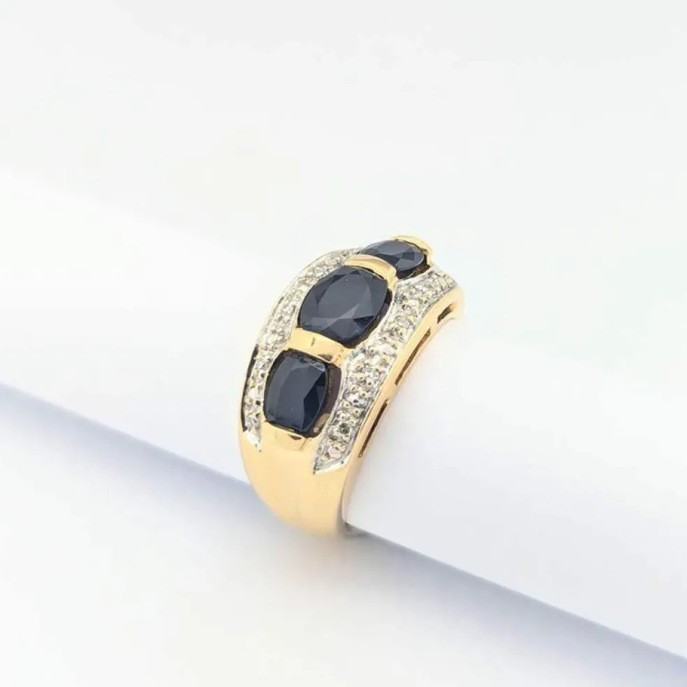 Bague en or jaune saphirs et diamants
