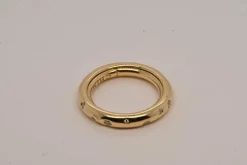 Bague en or jaune sertie de diamants taillés en brillant