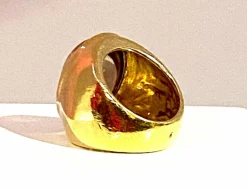 Bague en or jaune topaze cabochon