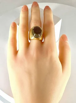Bague en or jaune topaze cabochon