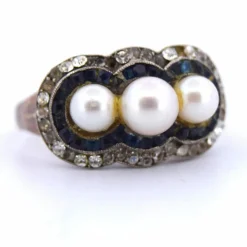 Bague en or, perle et saphir de l'époque victorienne