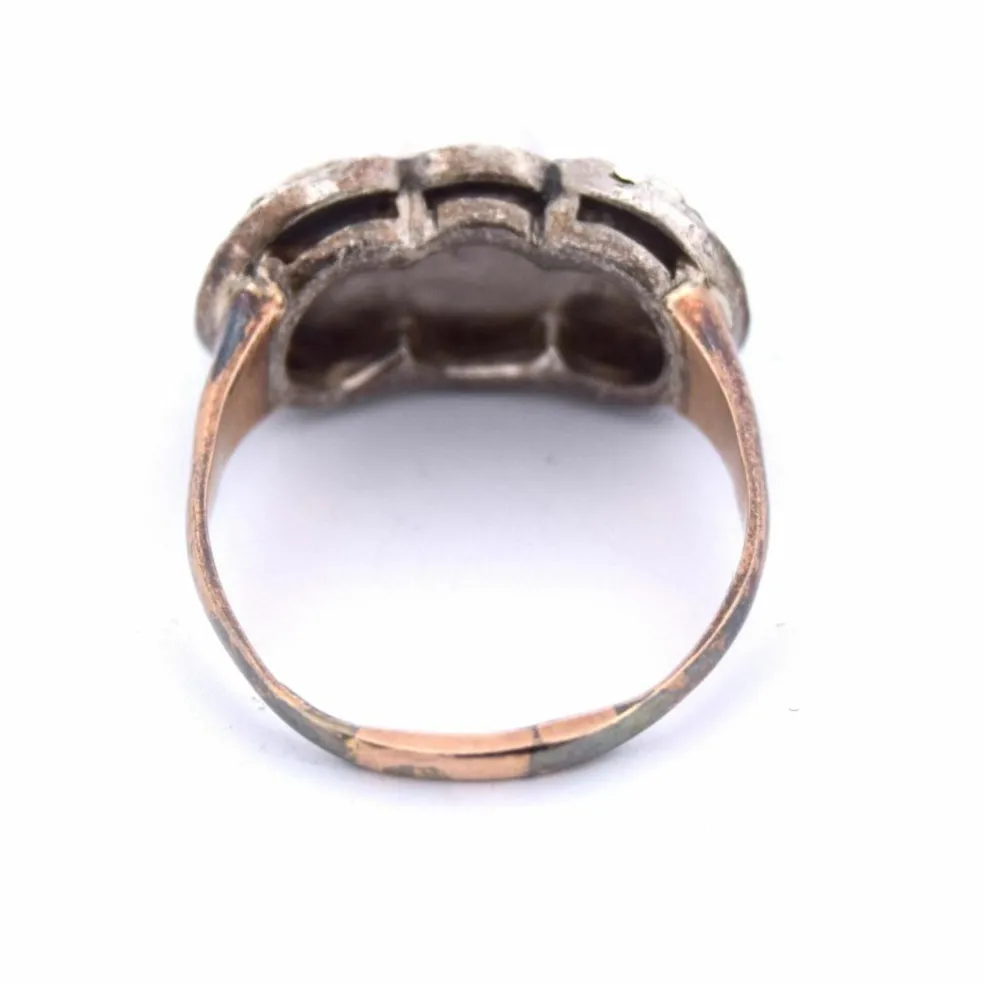Bague en or, perle et saphir de l'époque victorienne