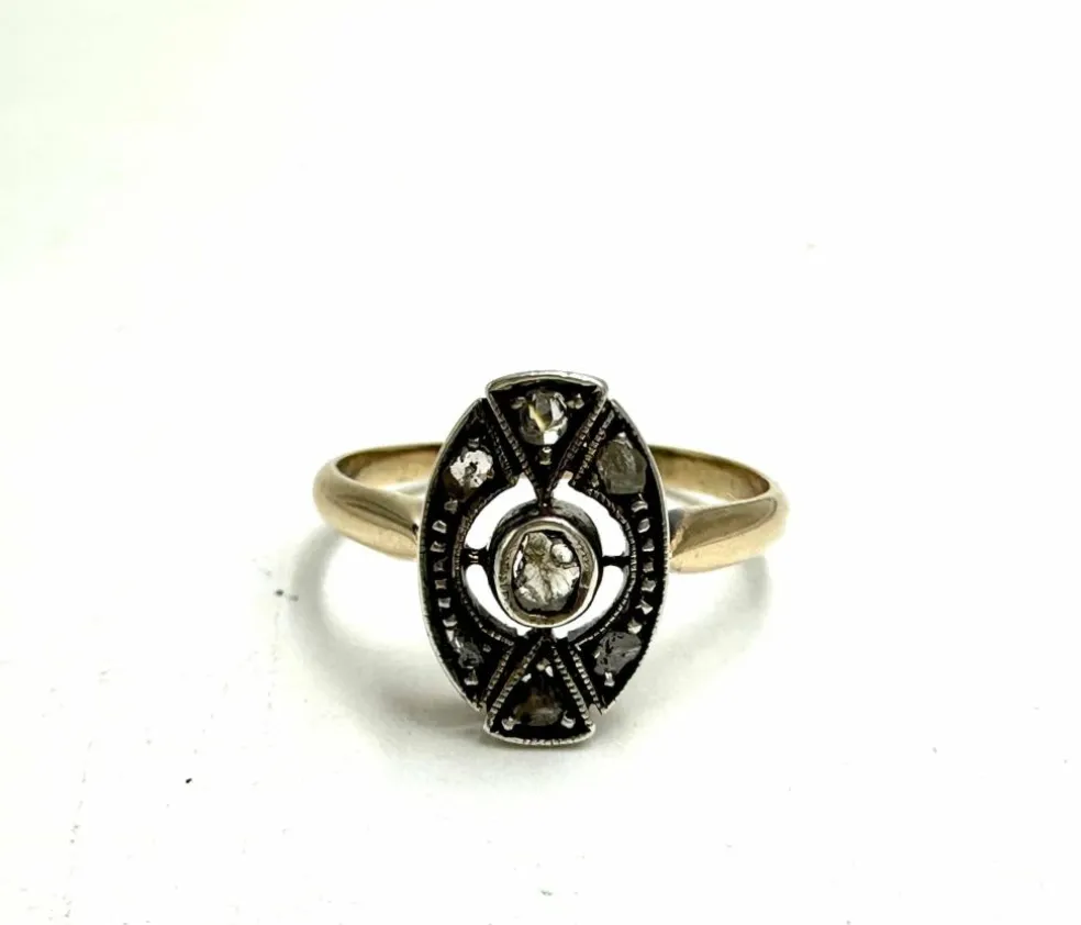 Bague en or, époque Jugendstil