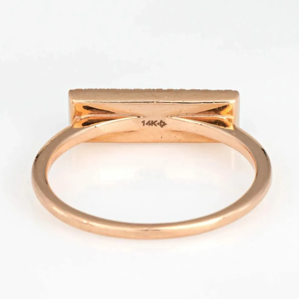 Bague en or rose 14 carats avec opale et diamant East West
